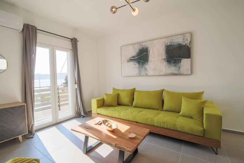*Oasis* Best View Jacuzzi New Central Apartment Волос Екстер'єр фото